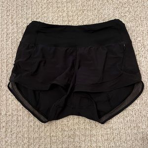 Size 4 Black Lulu Shorts 🍋